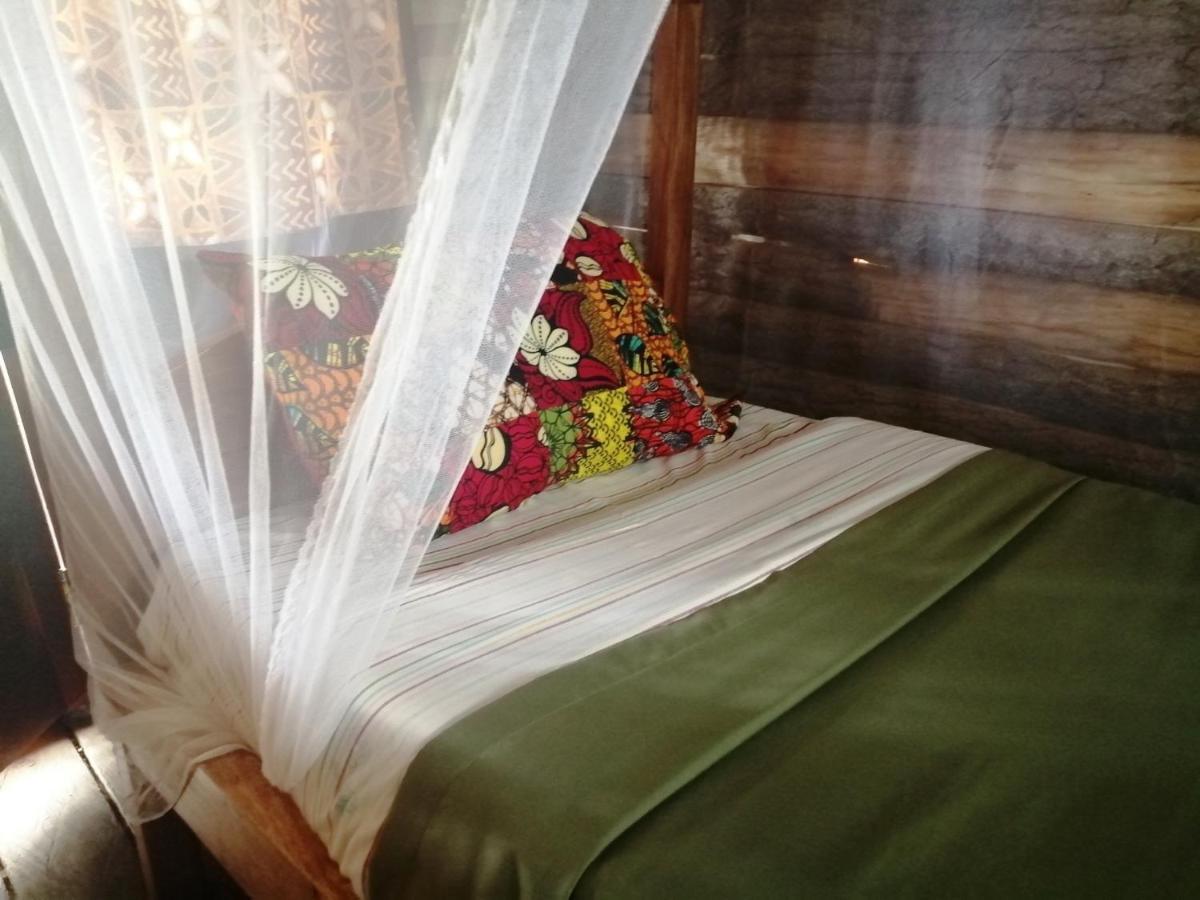 Murchison Backpackers Masindi Eksteriør billede