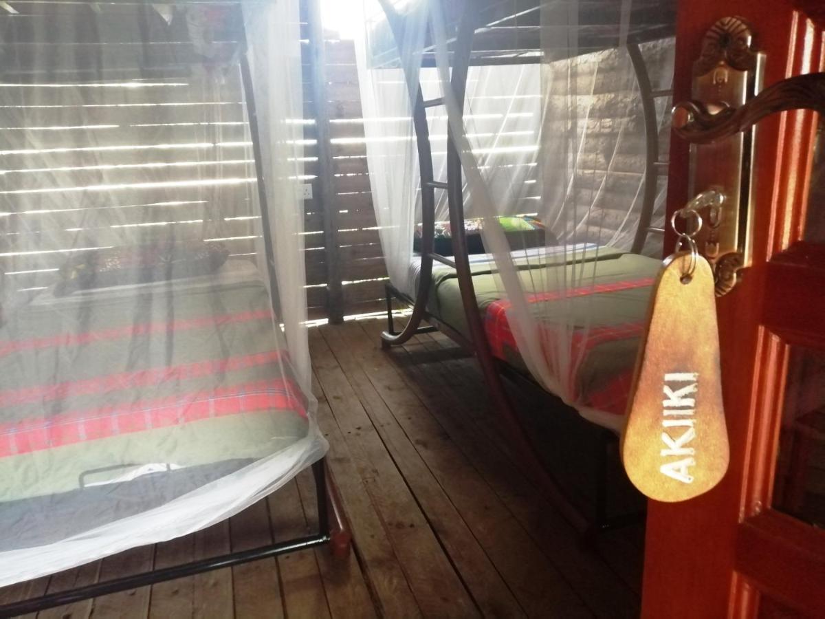 Murchison Backpackers Masindi Eksteriør billede