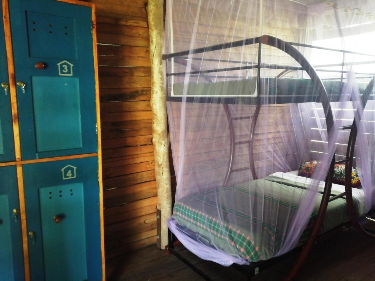Murchison Backpackers Masindi Eksteriør billede